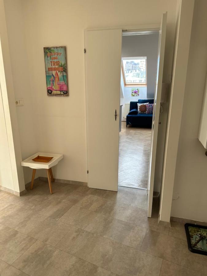 Klimatisiertes Dachgeschoss City Apartment In Zentrum Wiens Exterior photo